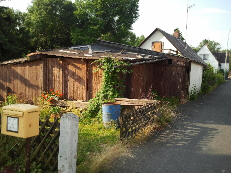 Haisl mit Briefkasten